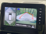 【アラウンドビューモニター】専用のカメラにより、上から見下ろしたような視点で360度クルマの周囲を確認することができます☆死角部分も確認しやすく、狭い場所での切り返しや駐車もスムーズに行えます。