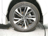 225/50R18です