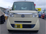納車前整備は提携工場にて行い、納車時整備記録簿を発行いたします。基本交換消耗品については整備欄をご参照ください。