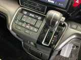 発進時から滑らかに加速する無段階変速のCVTはストップ&ゴーの多い街の中も快適です