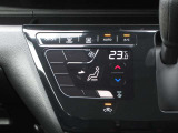 オートエアコンですので、車内を快適な空間に出来ます♪   操作はタッチパネル式ですので爪の長い方でも安心して操作して頂けます!