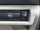 [リヤパーキングセンサー&ヘッドライトレベリング]運転席右側にて操作可能です