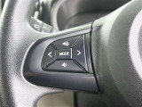 ステアリングスイッチです!運転中に視線を逸らすことなく操作することができます!