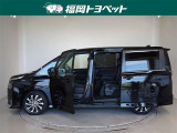 両側パワースライドドア付きだから、狭い駐車スペースなどでの 乗り降りラクラク!小さなお子さまのいるご家庭には嬉しい装備。