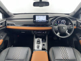 アウトランダー PHEV 2.4 P 4WD サンルーフ
