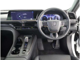 見通しのよいすっきりとした視界で、誰でも運転しやすいです。運転のしやすさは疲れにくさにも繋がりますよ♪