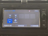 Bluetooth対応、CD/DVD再生機能付き。お好きな音楽を聴きながらのドライブは楽しいですよね〜♪