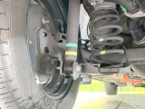 お車を安心してお乗りいただく為には、足回りの定期点検が欠かせません。サービスサポート(有償保証)では無料点検もご提供しており、安心のカーライフをお過ごしいただけるサポート体制が整っています。