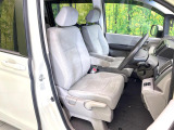運転席シート廻りは使用感も少なく、良好な状態となっています。丁寧に使われていたことがよくわかりますね。