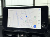 【ナビ画面】主に地図を表示し、目的地へのルート案内や渋滞情報などを表示するために使われます。