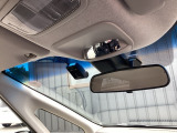 Hondaセンシング搭載!ミリ波レーダーと単眼カメラで、クルマの前方の状況を認識。ブレーキやステアリングの制御技術と協調し、安心・快適な運転や事故回避を支援する先進のシステムです!