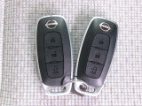 【インテリジェントキー】バッグやポケットに携帯していれば、キーを取り出すことなくドアの解錠・施錠ができます。さらにエンジンの始動も可能です!