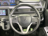 【ステアリングスイッチ】運転中、前方から目線をそらすことなく、オーディオ等の操作が可能な便利機能!安心&快適なドライブを演出してくれます♪