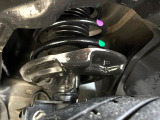 お車を安心してお乗りいただく為には、足回りの定期点検が欠かせません。サービスサポート(有償保証)では無料点検もご提供しており、安心のカーライフをお過ごしいただけるサポート体制が整っています。