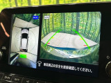 【アラウンドビューモニター】専用のカメラにより、上から見下ろしたような視点で360度クルマの周囲を確認することができます☆死角部分も確認しやすく、狭い場所での切り返しや駐車もスムーズに行えます。