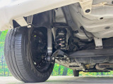 お車を安心してお乗りいただく為には、足回りの定期点検が欠かせません。サービスサポート(有償保証)では無料点検もご提供しており、安心のカーライフをお過ごしいただけるサポート体制が整っています。
