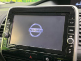 【大画面ナビ】人気の大型9インチナビを装備。存在感のある大画面はインパクト大!ナビ利用時のマップ表示は見やすく、テレビやDVDは臨場感がアップ!いつものドライブがグッと楽しくなります♪
