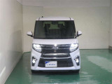 明度の高いLEDヘッドライトで、夜間の運転も安心です。