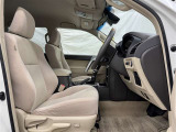 見通しのよいすっきりとした視界で、誰でも運転しやすいです。運転のしやすさは疲れにくさにも繋がりますよ♪