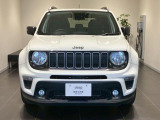 【フロントグリル】7スロットルグリルはJeep伝統の証です。SUVのみにこだわり続けている伝統あるJeep車へお乗り頂いてみてはいかがですか?