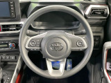 【ステアリングスイッチ】運転中、前方から目線をそらすことなく、オーディオ等の操作が可能な便利機能!安心&快適なドライブを演出してくれます♪