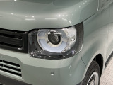 LEDヘッドライトは、点灯の瞬間から最大光量を発揮し、突然暗くなるトンネルなどでの安定感を高めます。