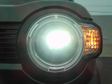 とても明るいLEDヘッドランプを装着しています☆