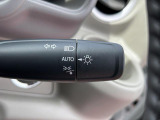 [オートライト]AUTOに合わせておくだけで夜間や、トンネル内で自動でヘッドライトが点灯します!付け忘れ消し忘れがないので楽々☆