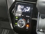 【オートエアコン】車内温度を感知して自動で温度調整をしてくれるのでいつでも快適な車内空間を創り上げます!どの席に座っても快適なドライブが楽しめます♪