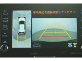 専用のカメラにより、上から見下ろしたような視点で360度クルマの周囲を確認することができます☆縦列駐車や幅寄せ時に活躍してくれます