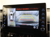 バックカメラが付いているので後方確認が非常にしやすいです。今や運転初心者も熟練者も必須装備!ついていて損はないですね♪