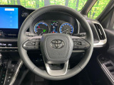 【純正革巻きステアリング】上質な革を使用することで、手にしっかり馴染みとても運転しやすいハンドルです♪