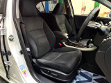 運転席シート廻りは使用感も少なく、良好な状態となっています。丁寧に使われていたことがよくわかりますね。