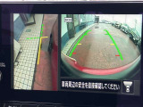 左サイドカメラとフロントカメラ運転席から死角となりやすい車両左前部分や前方部分もバッチリ見えます♪