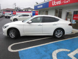 こちらの車には、日産U-CARSの基本保証として、ワイド保証がつきます。保証は、なんと一年間走行無制限。こちらの保証は、全国の日産販売会社で受けることができるので、安心です。
