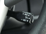 ◆クルーズコントロール◆ステアリングの右側には高速道路で威力を発揮するオートクルーズの操作スイッチががついています。手元で操作ができるので、安全に運転できます!