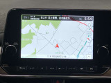 メ-カ-ナビが付いて、多彩な機能が使えます、お出かけの時も目的地をナビが案内してくれるので、安心してお出かけ出来ます♪♪