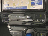 オートエアコンは温度を設定するだけで、自動で風量などを設定してくれます。運転しながら操作も必要ないので、安全性も向上します。