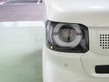 LEDヘッドライトは、点灯の瞬間から光量を発揮し、突然暗くなるトンネルなどでの安定感を高めます。
