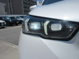 LEDヘッドライト装備です。かなり明るく夜間の視界が開けます。見た目もクールです!