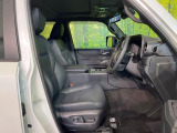 運転席シート廻りは使用感も少なく、良好な状態となっています。丁寧に使われていたことがよくわかりますね。