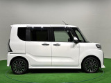 ドアは約90度に開くので荷物も積み込みやすく、乗り降りもしやすい♪ ロングドライブも快適に過ごせる工夫がいっぱいです♪♪