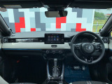 インパネ全体:視界が開けて前が見やすい設計です!安全に運転できます!