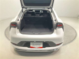 広々としたラゲージスペースを備えています。大きなものや長さのある荷物もしっかりと積み込めます。