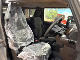 運転席シート廻りは使用感も少なく、良好な状態となっています。丁寧に使われていたことがよくわかりますね。