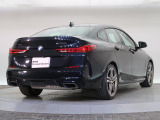一目で伝わるBMW特有のスポーティーなプロポーションは、BMWの走行性能を生み出すのに欠かせない要因の一つです。細部まで拘りぬいたお車をぜひ一度ご覧ください!