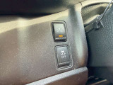 気になるお車がありましたら右の電話番号から直接お店にお問い合わせください。支払方法から車両情報、状態までなんでもご説明させて頂きます。スタッフ一同ご連絡お待ちしております。
