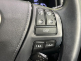 【プリクラッシュセーフティ】前方の車両等を検知し、衝突しそうな時は警報で注意を促し、ブレーキを踏む力をサポート。ブレーキを踏めなかった場合は衝突被害軽減ブレーキが作動、衝突回避をサポートします。