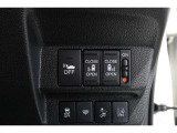 ◆◆両側電動スライドドア!!荷物で手が塞がる時など簡単にドアの開閉が出来ます!何より力いらずで開閉OK!女性やお年寄りにも優しい♪電動機能はOFFにもできますから元気なお子様の駆け出しも安心!
