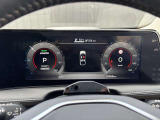 先進感のある見やすいスピードメーターです。車の情報もここで確認ができます。